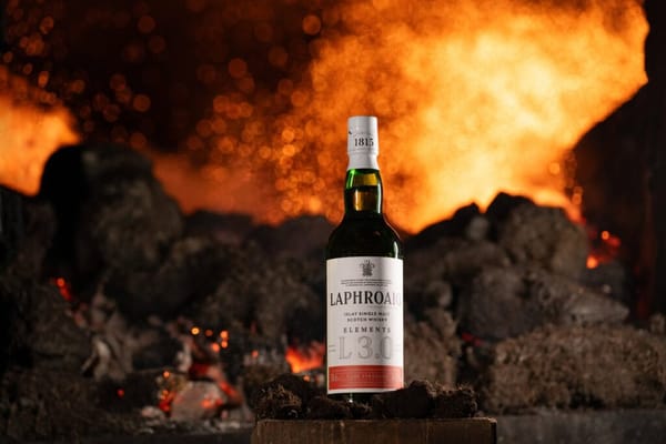 Laphroaig Elements 3.0: Islay’ın İkonik Viskisine Yeni Bir Yorum